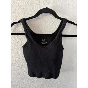 ProFit Seamless black ribbed cropped tank with pads size M